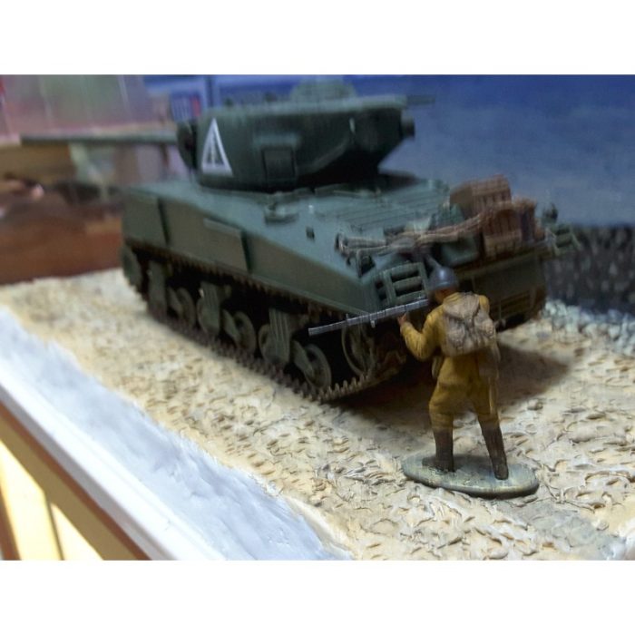 DIORAMA M-4 SHERMAN 76MM EJERCITO SOVIETICO Esc.1/48