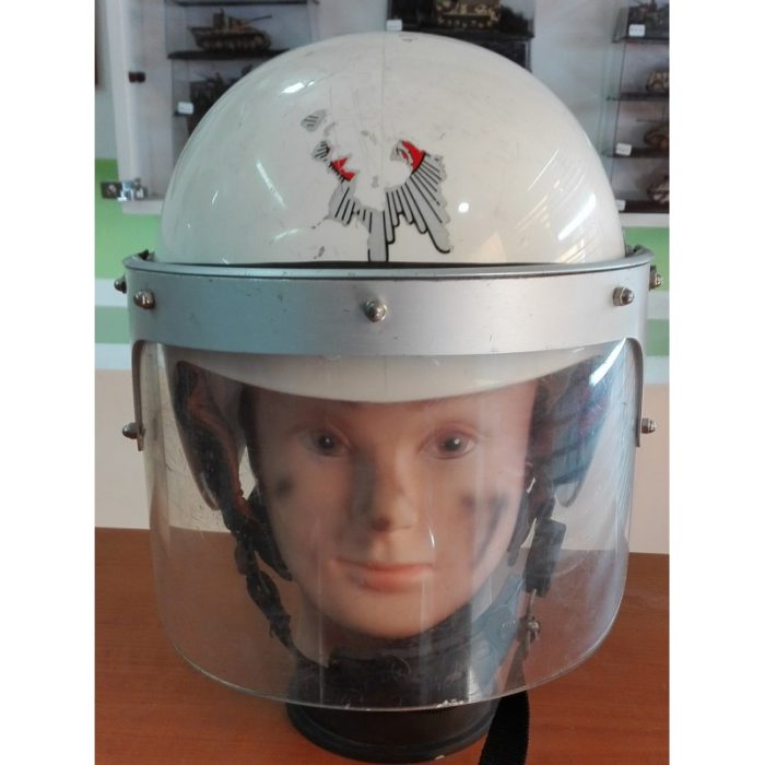 CASCO ANTIDISTURBIOS POLICIA EX RDA (Alemania Oriental)