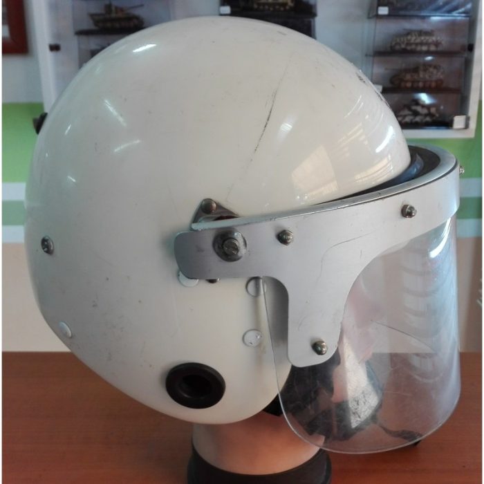 CASCO ANTIDISTURBIOS POLICIA EX RDA (Alemania Oriental)