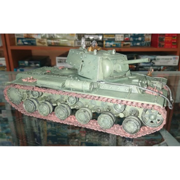 MAQUETA ARMADA KV-1 Esc.1/35