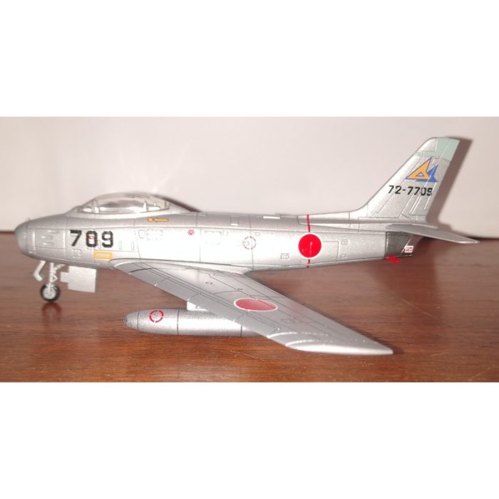 NORTH AMERICAN F-86J SABRE FUERZA AEREA DE JAPON Esc.1/100