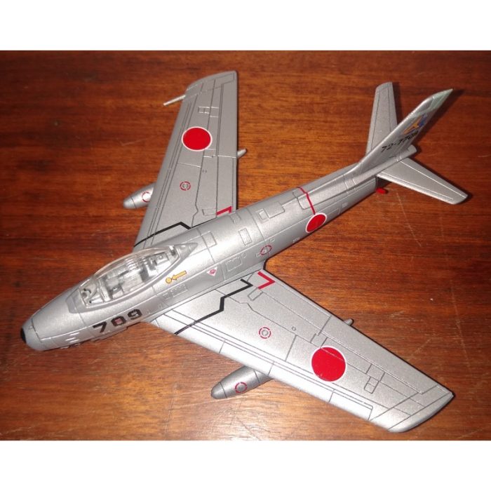NORTH AMERICAN F-86J SABRE FUERZA AEREA DE JAPON Esc.1/100