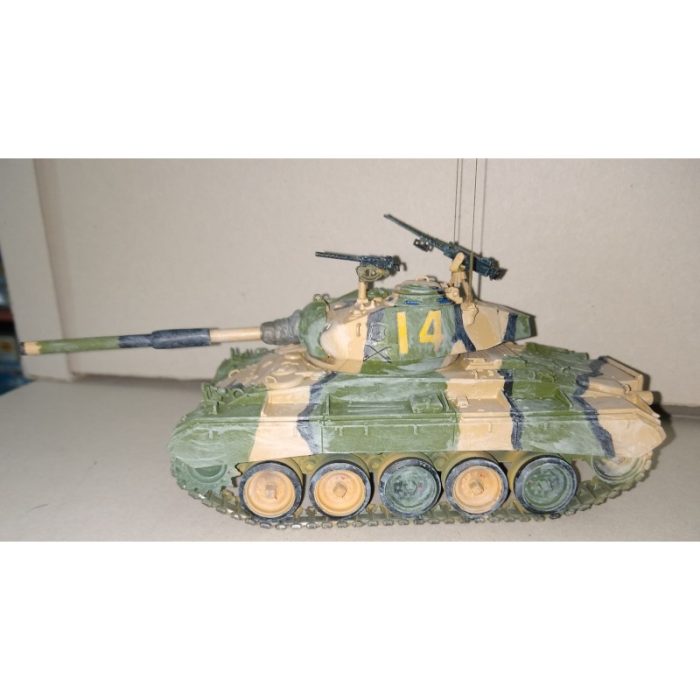 MAQUETA ARMADA M-24 CHAFFEE EJERCITO DE CHILE Esc.1/35