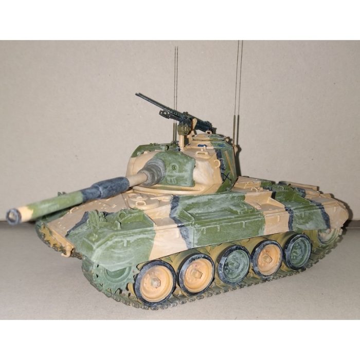 MAQUETA ARMADA M-24 CHAFFEE EJERCITO DE CHILE Esc.1/35