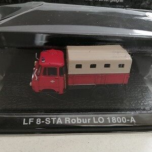 CARROBOMBA LF 8 STA ROBUR LO 1800. ESC 1/72