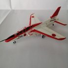 KAWASAKI T-4 AVION DE ENTRENAMIENTO JAPON. ESC 1/100