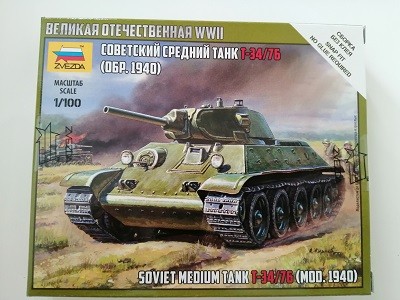COD. ZVZ6101 SOVIET TANK T-34/76. ESC 1/100