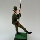 FIGURA PLOMO R. POLETTI CARABINERA DESFILANDO