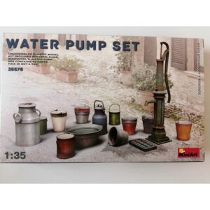 COD. MIN35578 WATER PUMP SET. ESC 1/35