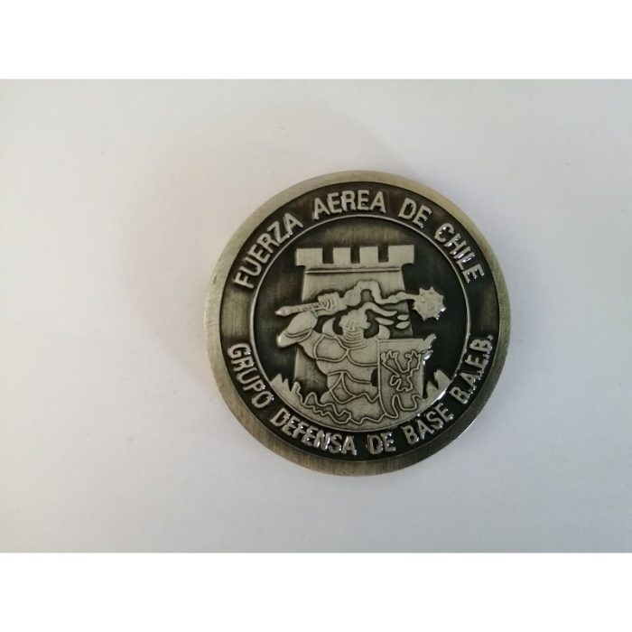 MEDALLA/MONEDA FACh GRUPO DE DEFENSA DE BASE B.A.E.B.