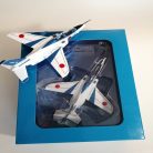 KAWASAKI T-4 02 AVION DE ENTRENAMIENTO JAPON. ESC 1/100