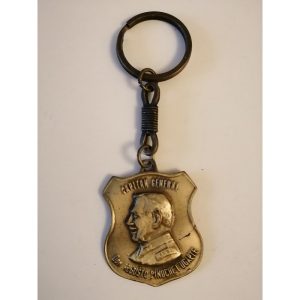 LLAVERO ESCUDETE GENERAL AUGUSTO PINOCHET (COLOR BRONCE)