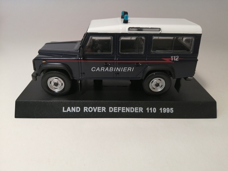 LAND ROVER DEFENDER 110 1995. ESC 1/43
