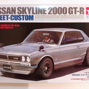 COD.TAM24335 NISSAN SKYLINE 2000GT-R. ESC 1/24