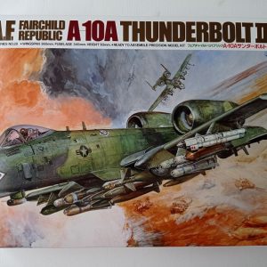 COD.TAM61028 A-10 THUNDERBOLT II. ESC 1/48