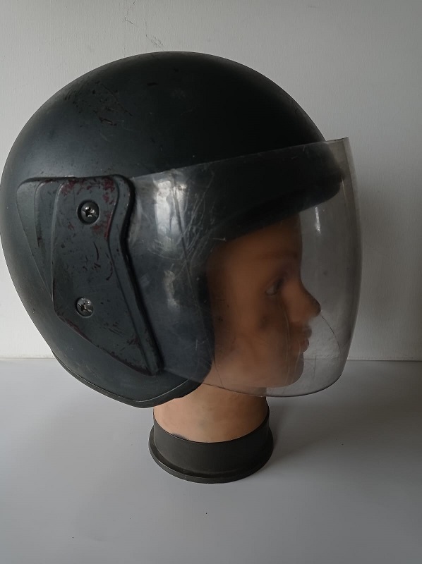 CASCO ANTIDISTURBIOS POLICIAL LADO CASCO ANTIDISTURBIOS POLICIAL LADO